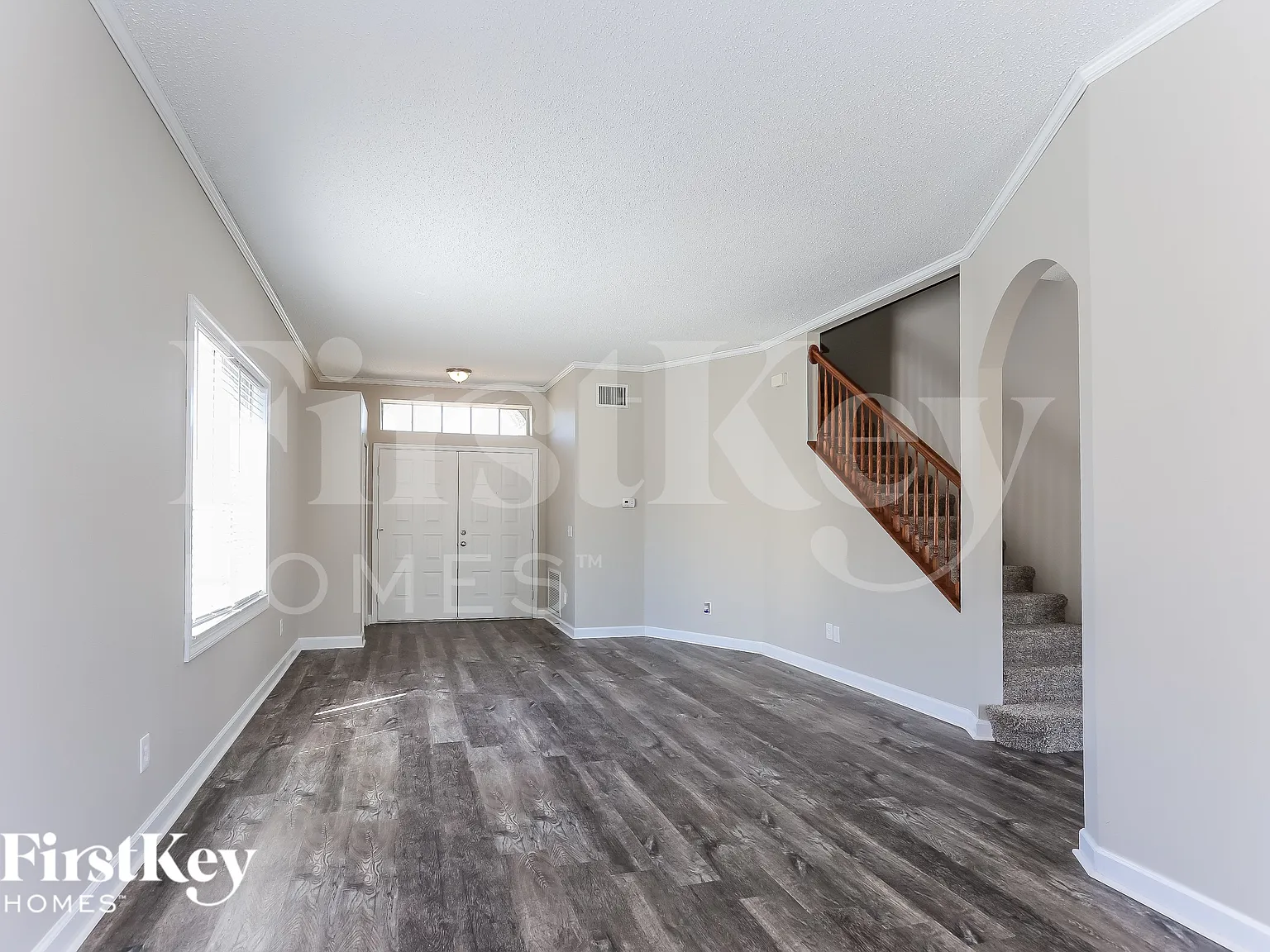 4 bed, 3.0 bath, 2413 sqft, $2,665 — Photo 2