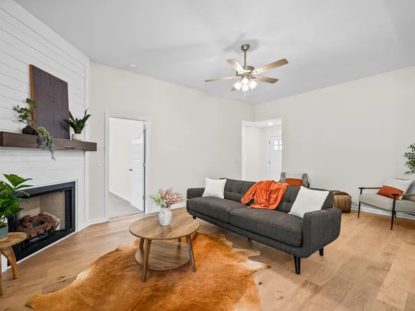 608 Liberty Pkwy, Clarksville, TN 37040