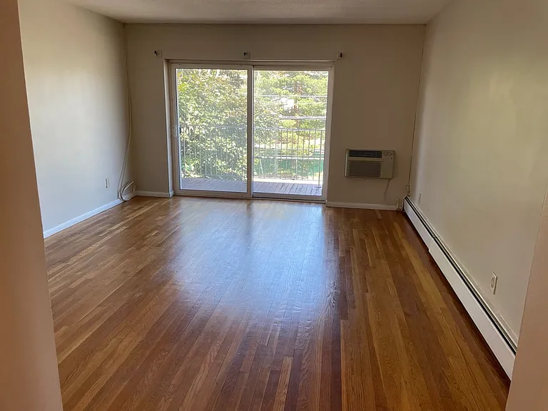 252 Spring St #20 — Photo 1