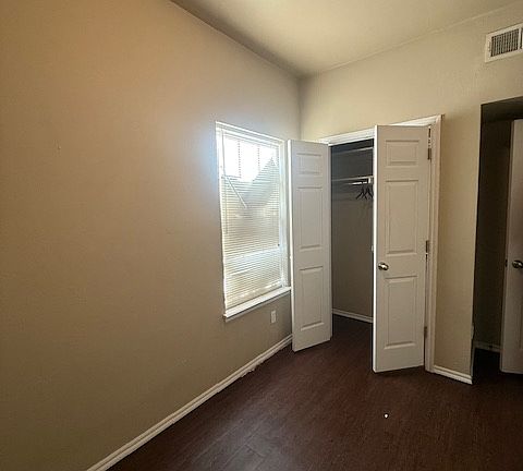 5th image of 205 S Leach Ave Unit 2