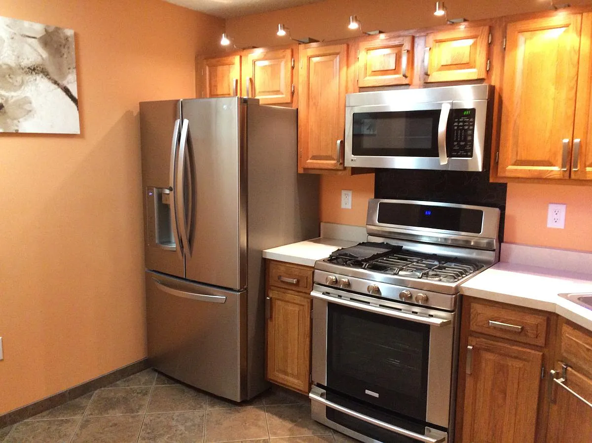 2 bed, 1229 sqft, $2,300 — Photo 1
