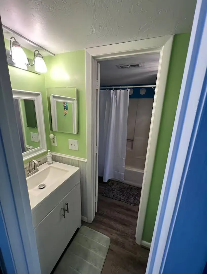 1 Bedroom Condo in Surf City! — Photo 3