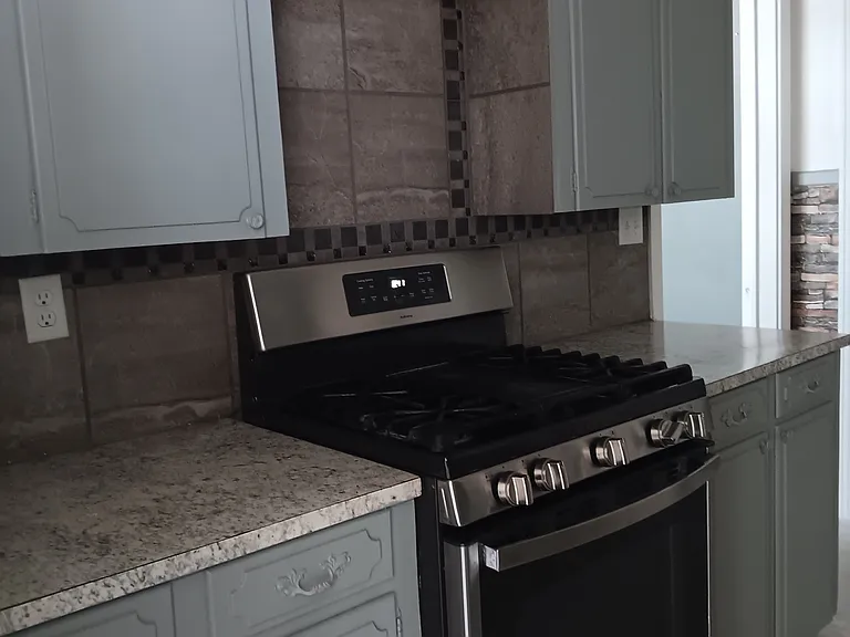 964 Morgan Ave — Photo 9