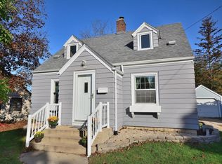 926 Chicago Ave, Waukesha, WI 53188