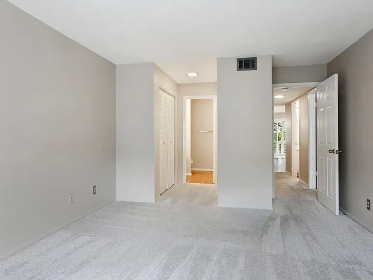 52 Arbor End SE — Photo 11