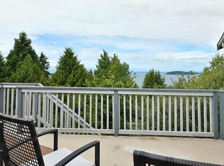 5133 Radcliffe Rd, Sechelt, BC V7Z0G5