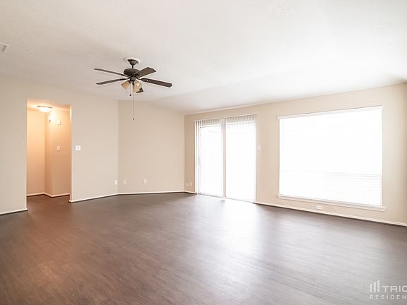 5th image of 10606 Buffalo Bend Dr
