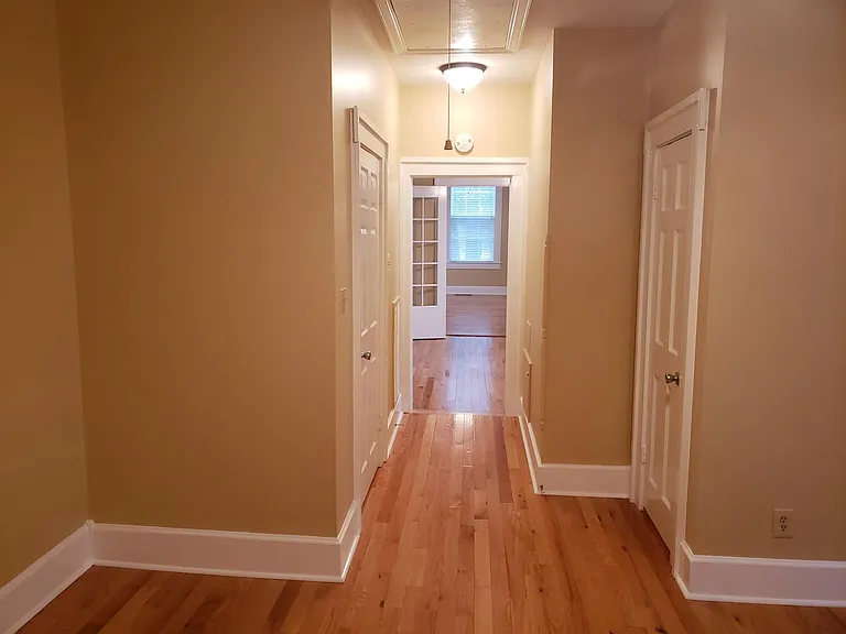 105 S McLemore Ave #2 — Photo 12