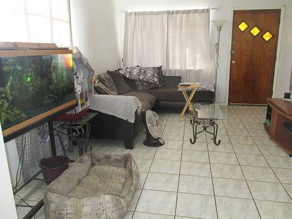 5th image of 214 Arbor Pl