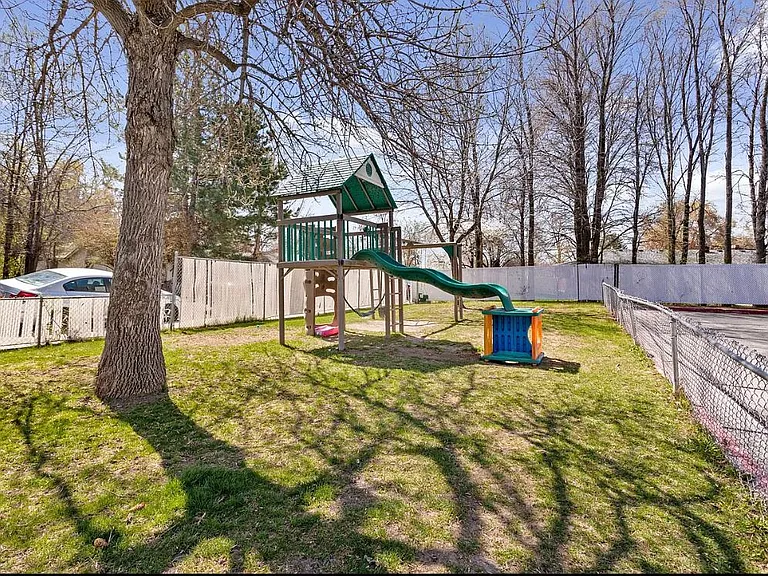 1269 Riverside Ave #14 — Photo 3