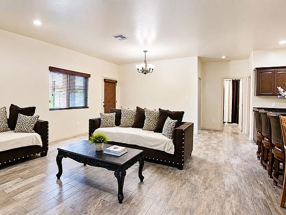 4th image of 4252 W 25th St