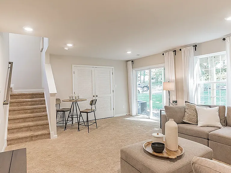 303A Affinity Dr — Photo 10