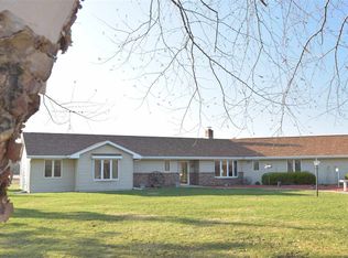 6412 Dowling Rd, Winneconne, WI 54963