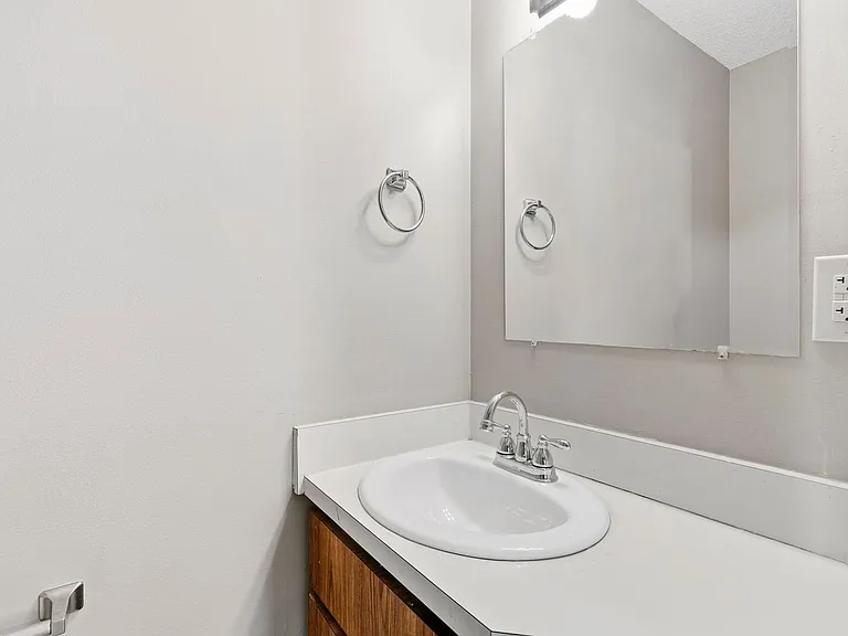 1905 S Ingram Mill Rd #8 — Photo 14