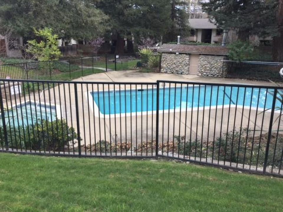 Pool and Jacuzzi