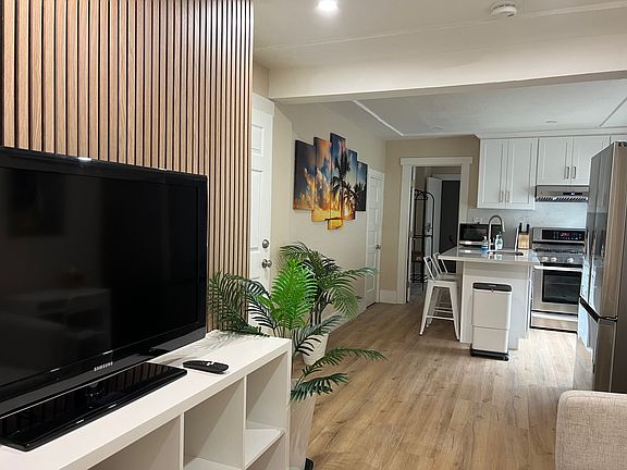 4th image of 312 La France Ave #B