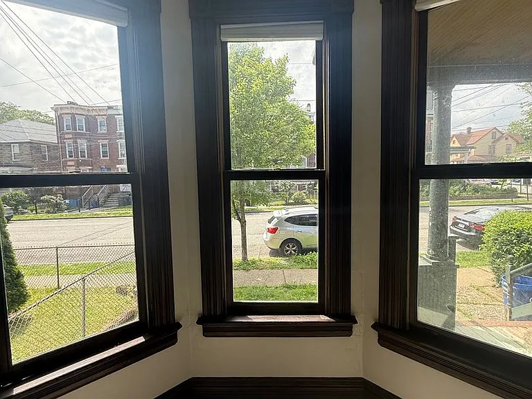 72 Liberty Street Wh — Photo 3