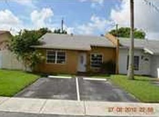 6488 Moseley St, Hollywood, FL 33024