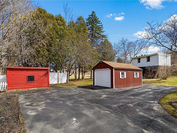 2nd image of 4450 Thieme Gulf Rd