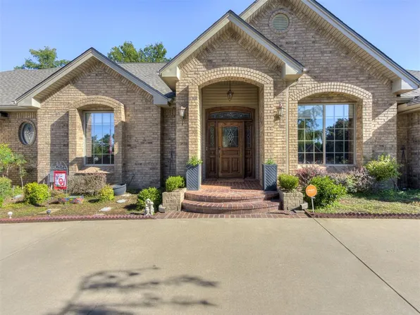 780 Hidden Valley Cir, Choctaw, OK 73020