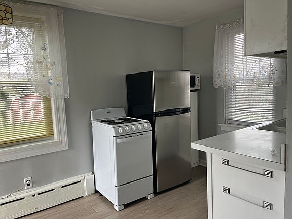 Kitchen nook, view #1