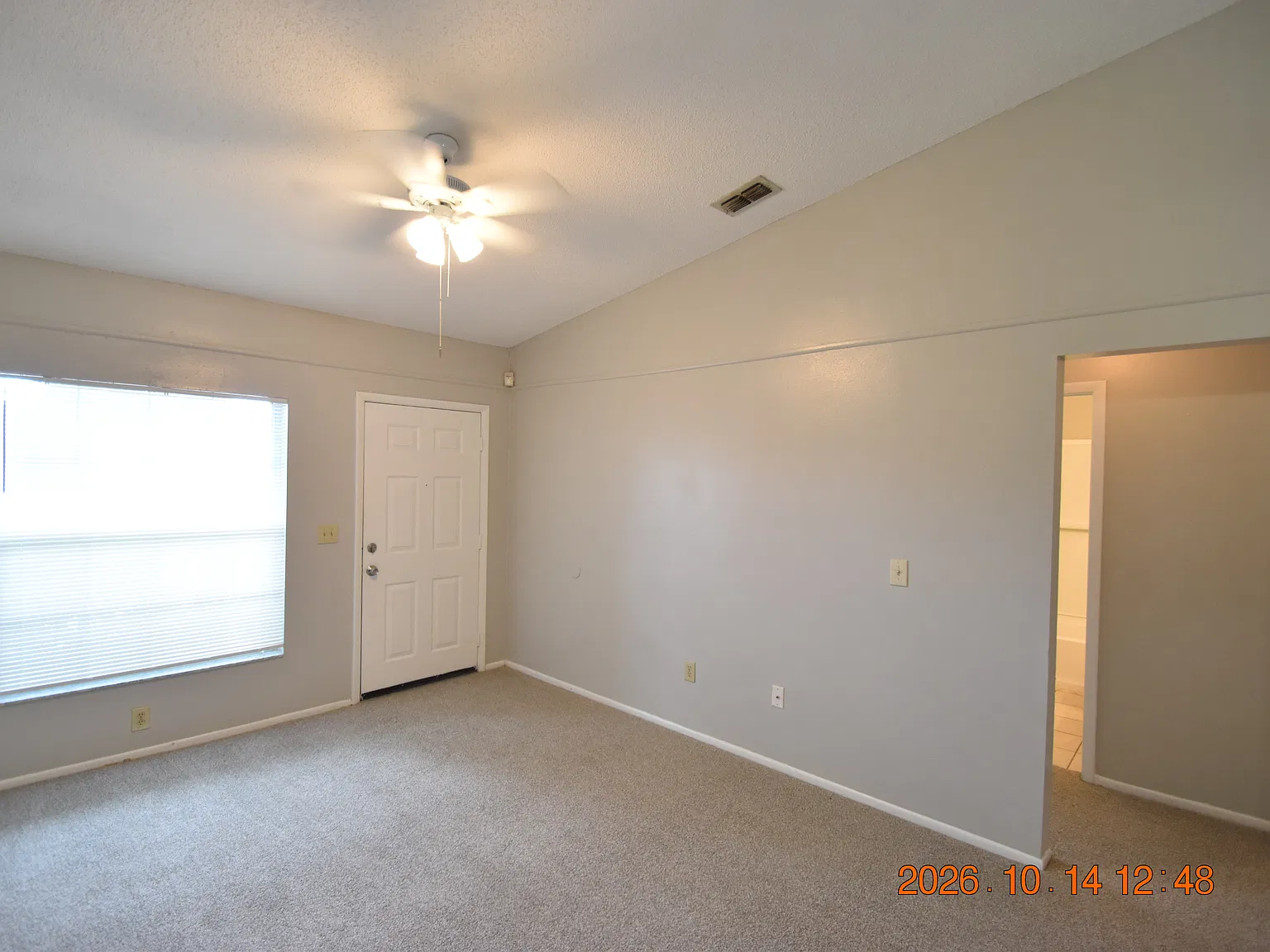 2 bed, 841 sqft, $1,595 — Photo 3