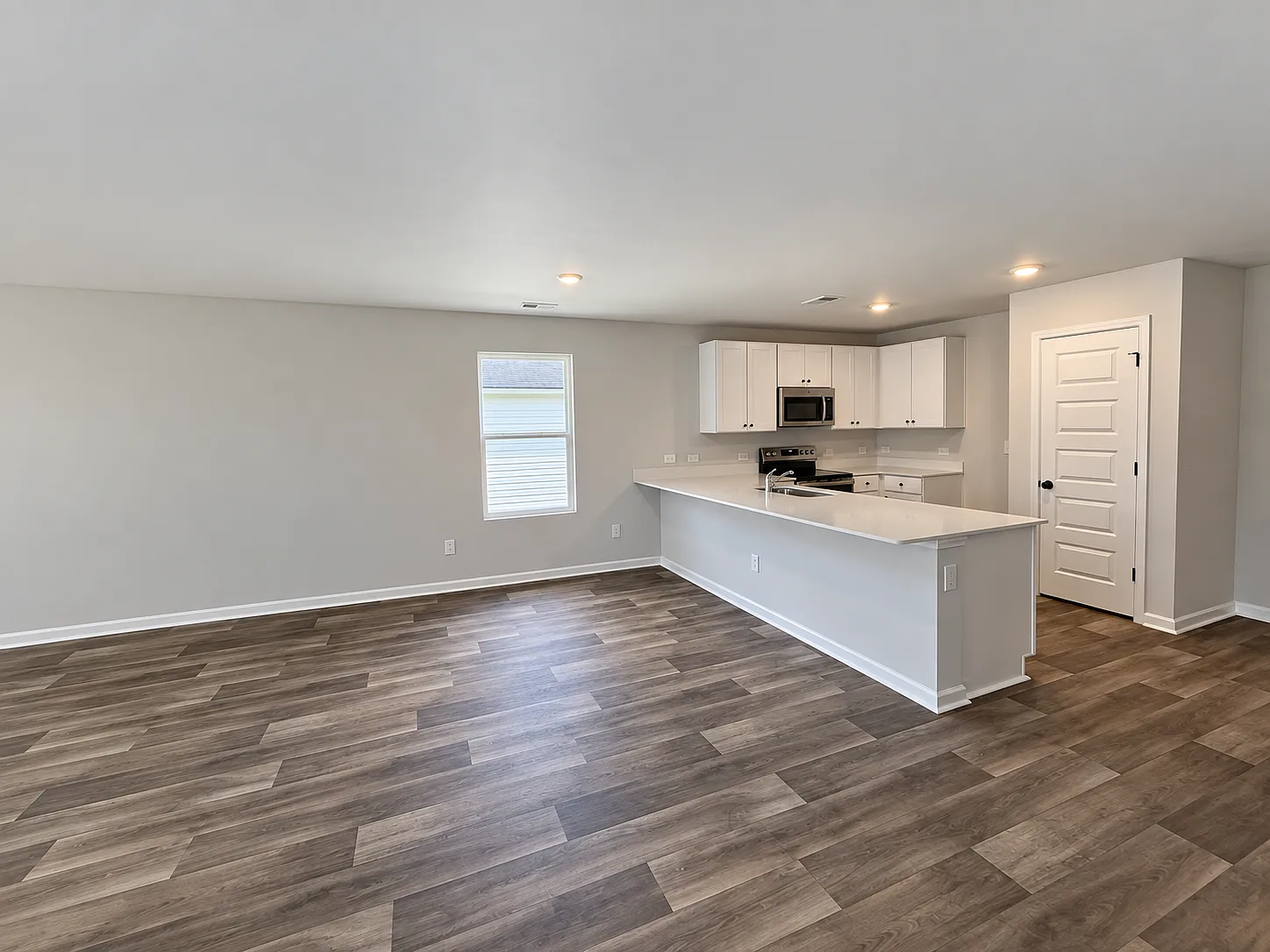 3 bed, 1474 sqft, $1,995 — Photo 3