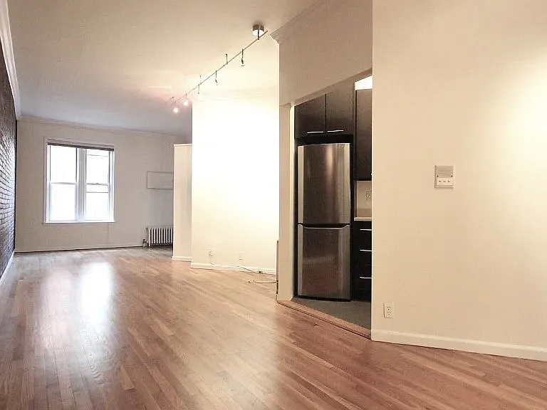 100 W 87th St #3A — Photo 1