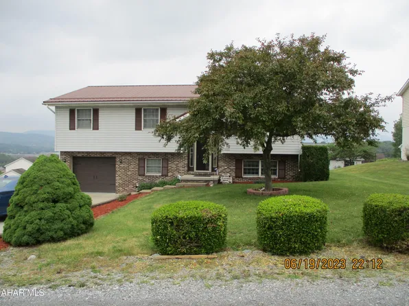 1600 Saint Francis Ln, Altoona, PA 16602