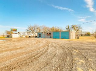 1707 S Main St, Cleburne, TX 76033