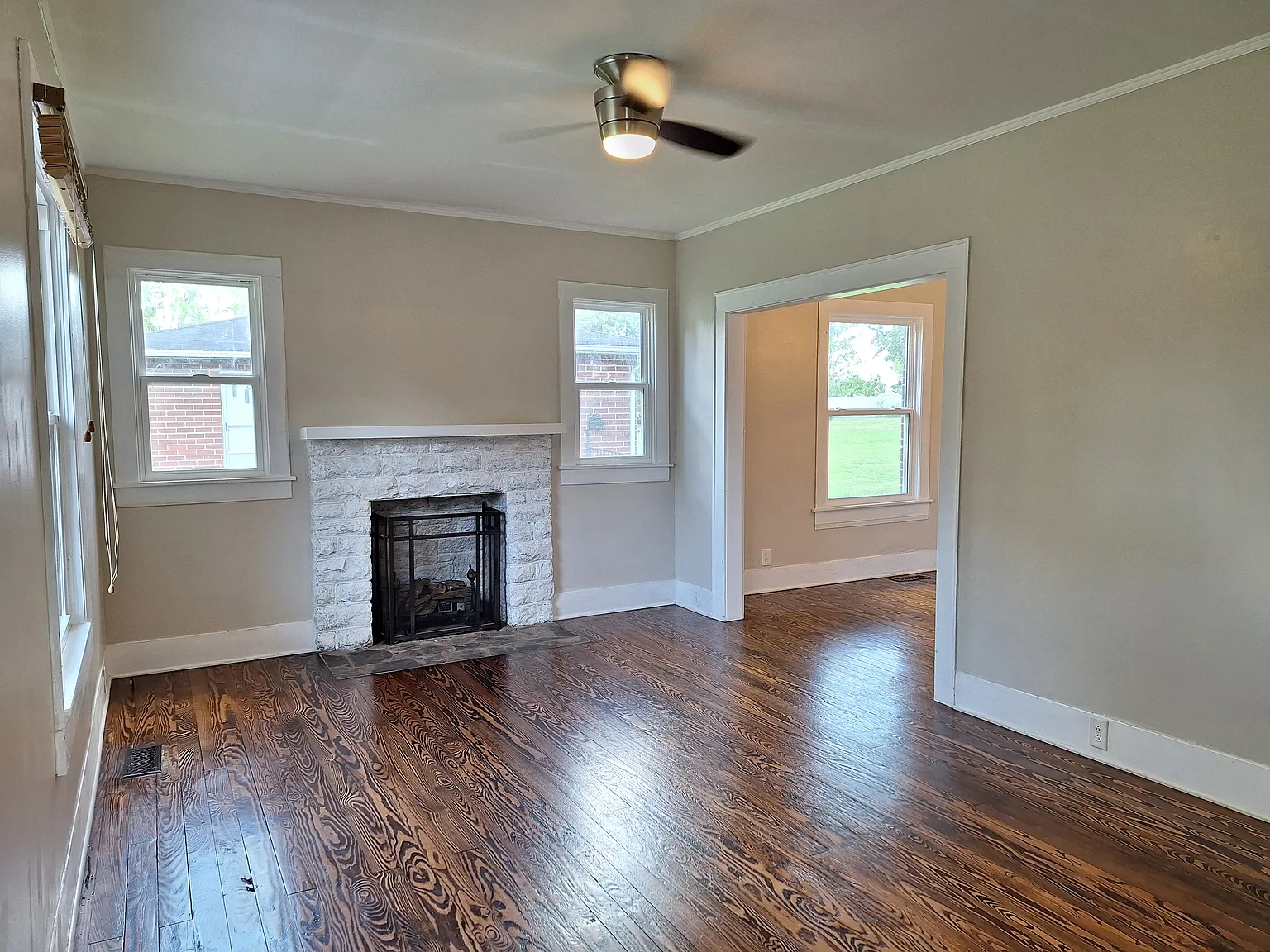 3 bed, 1575 sqft, $1,950 — Photo 2