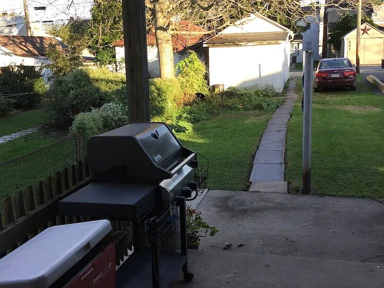 470 W Walnut St — Photo 7