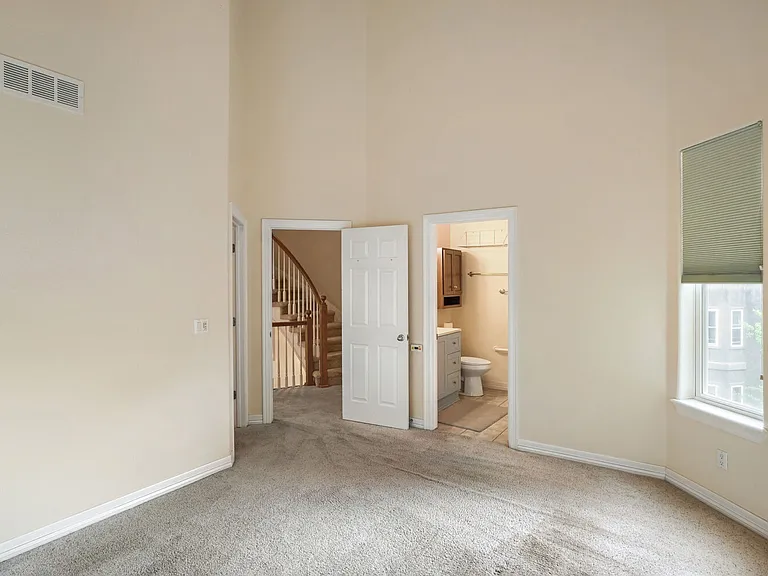 692 Louis Dr #1 — Photo 5