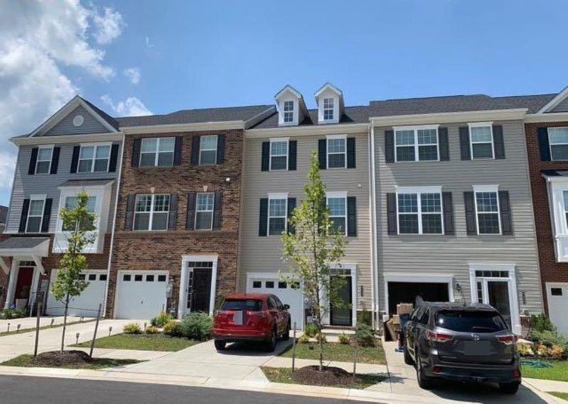 2nd image of 9432 Adelaide Ln