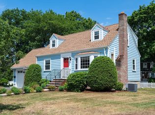 101 Sycamore Rd, Melrose, MA 02176