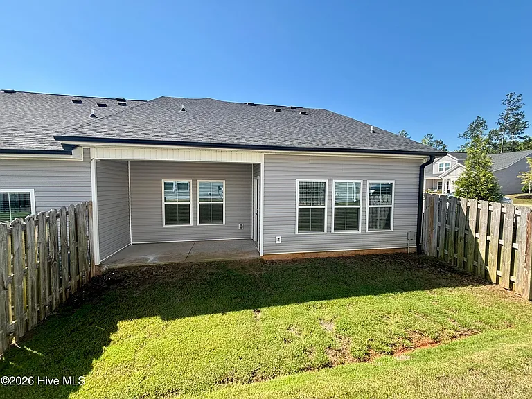 1101 Clareton Dr — Photo 13