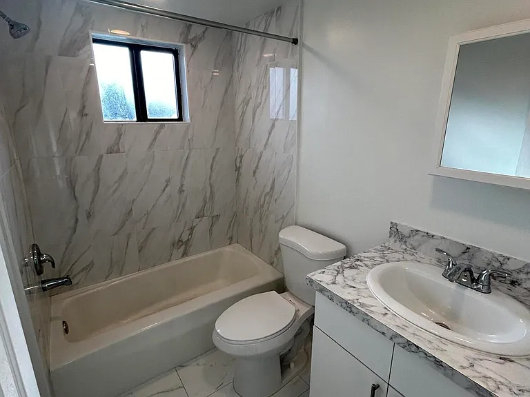 2545 Taft St #101 — Photo 8