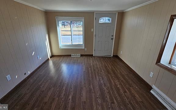 4th image of 94 Buttonwood Ave