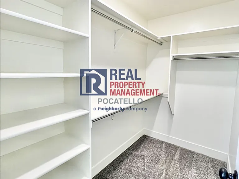 1620 Petersburg Dr — Photo 26