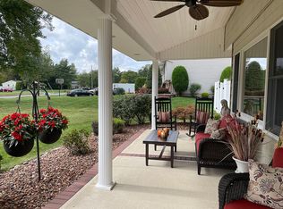 12 Saratoga Dr, Manalapan, NJ 07726
