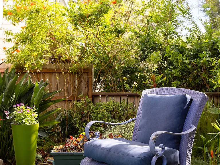 910 Nowita Pl — Photo 33