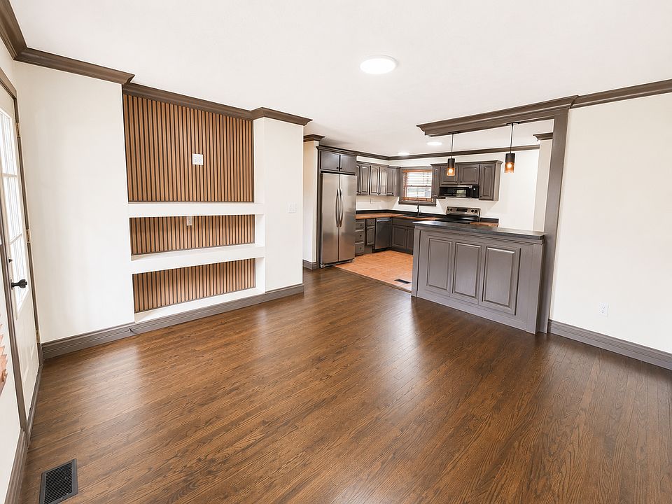 1st image of 9610 Britannia Ct