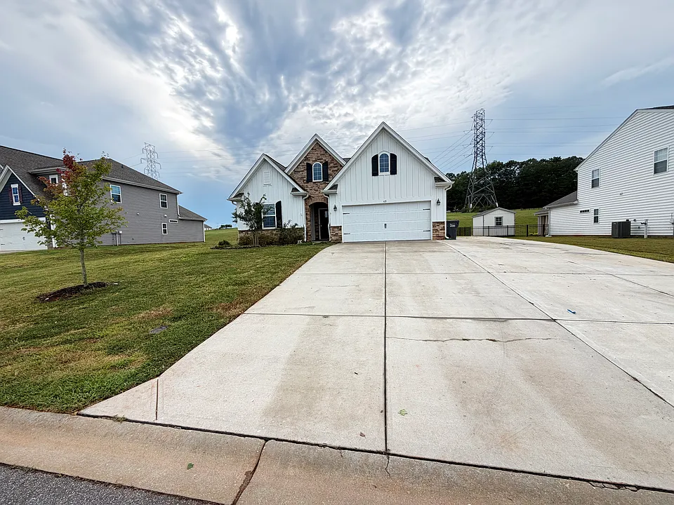 621 Morning Meadows Dr