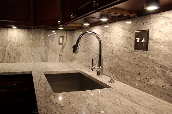 Rented by Premier Metro Realty Corp | media 2