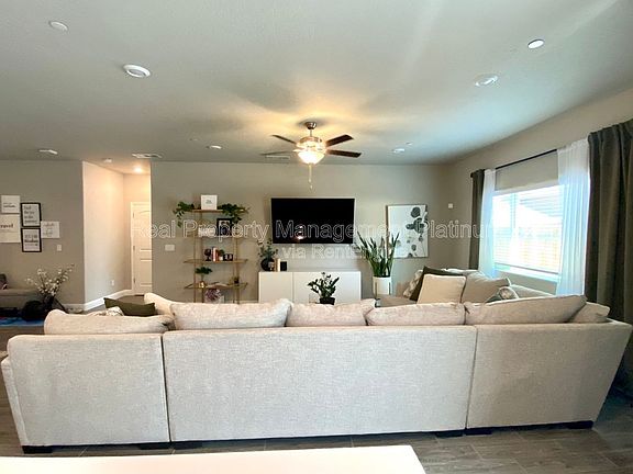 5th image of 6213 E Garland Ave