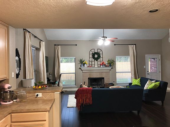 2nd image of 8010 Blackcherry Ln