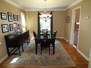 5th image of 15408 Edolyn Ave