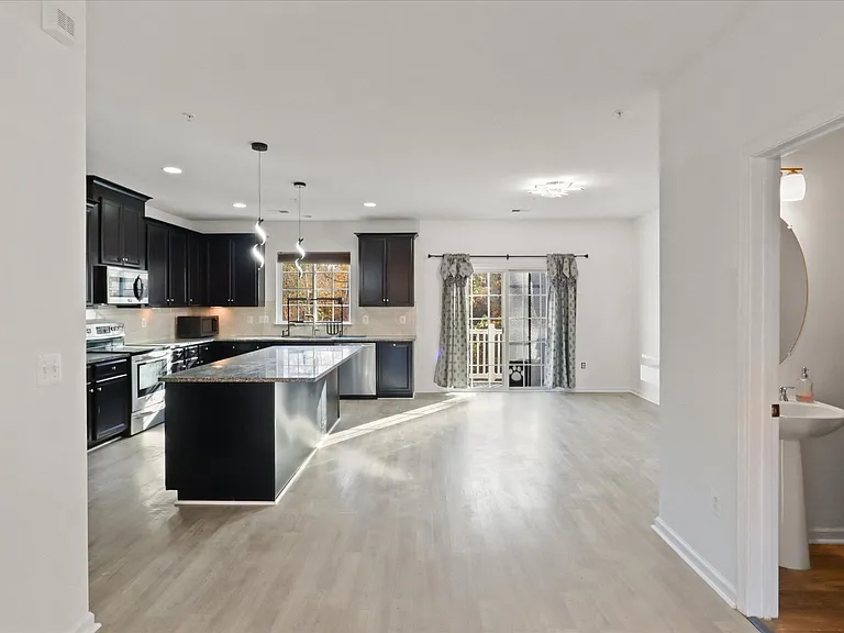 14766 Malloy Ct — Photo 8