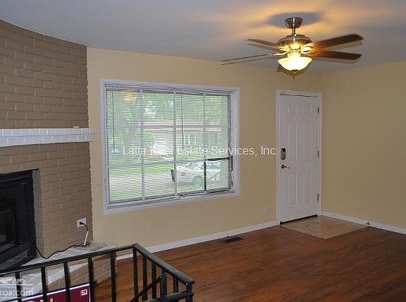 4th image of 1208 N Vista Dr