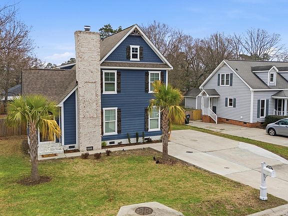 2nd image of 205 Mansfield Cir